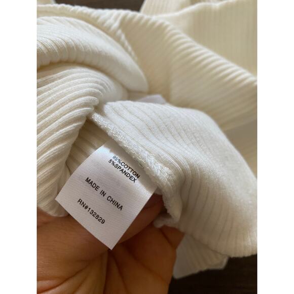 EUC Superdown White Ribbed Tie Strap Crop Top Twisted Front Bralette Tank Top M - Picture 5 of 8